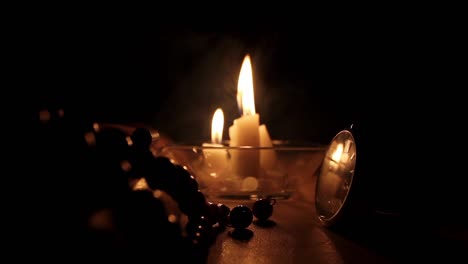 las velas místicas que queman la oscuridad 3