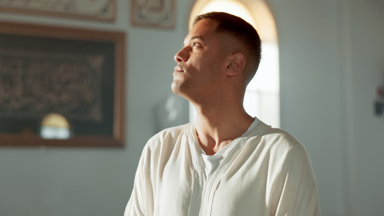 islam, el hombre y el pensamiento en la mezquita de la religión