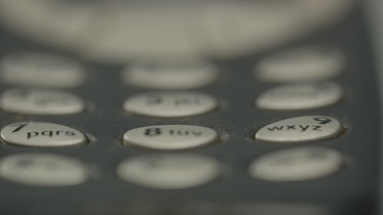 rack de enfoque de los botones de la vieja escuela de nokia 3310 teléfono celular