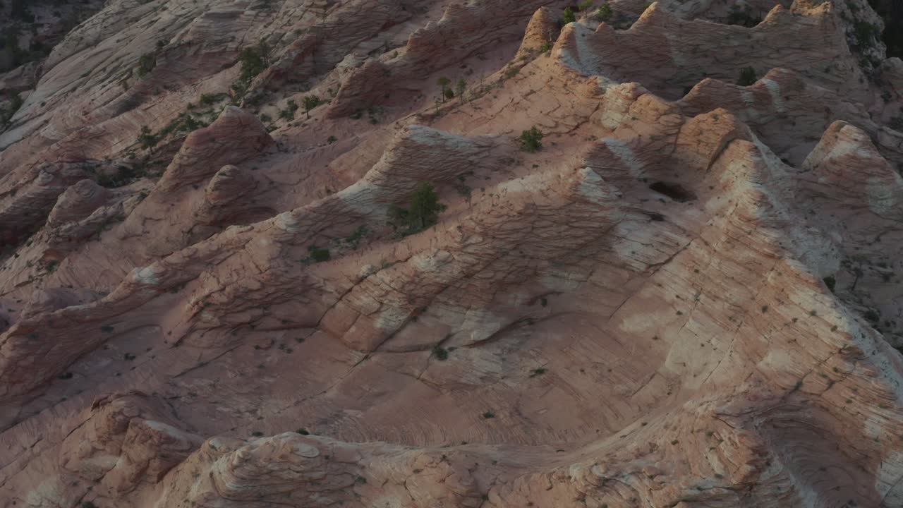 revelación lenta de la majestuosa vista hermosa del parque nacional zion al atardecer