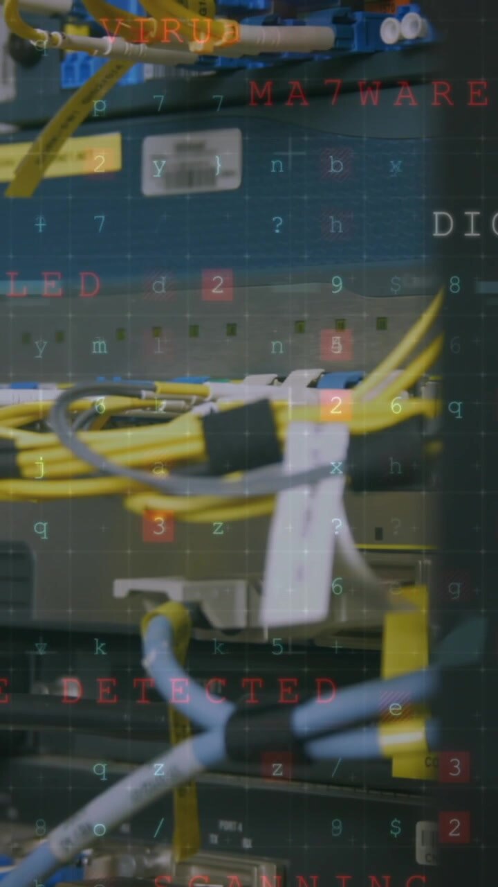 Animation af sikkerheds hængelås over databehandling på mørk baggrund
