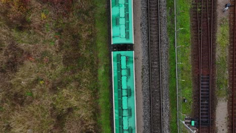 Draufsicht,-Am-Terminal-Geparkte-Massengutwagen