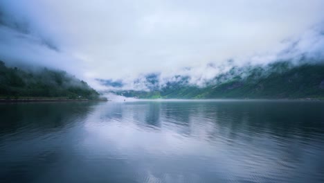 Fiordo-De-Geiranger,-Noruega.