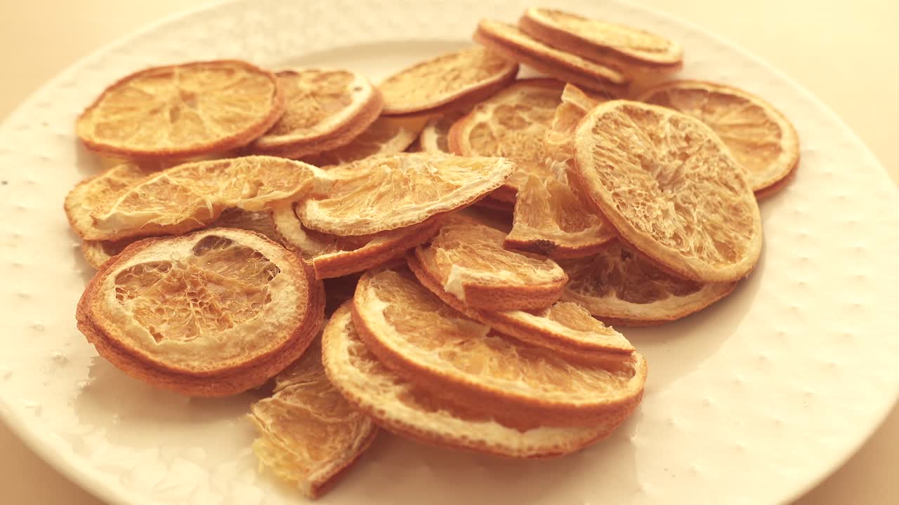 건조 된 오렌지 조각