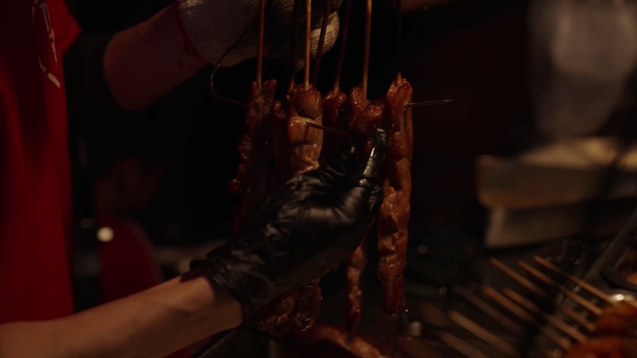 키롱 거리 시장의 고기 막대기: 타이완의 감각적인 잔치