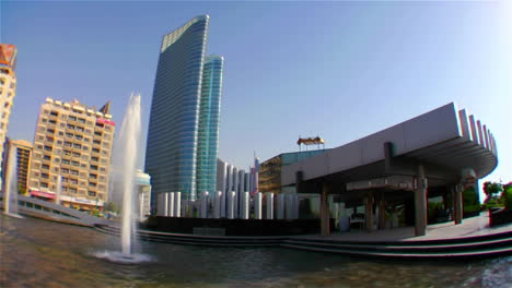 Hochhäuser-Betonen-Die-Wunderschöne-Skyline-Von-Abu-Dhabi-In-Den-Vereinigten-Arabischen-Emiraten