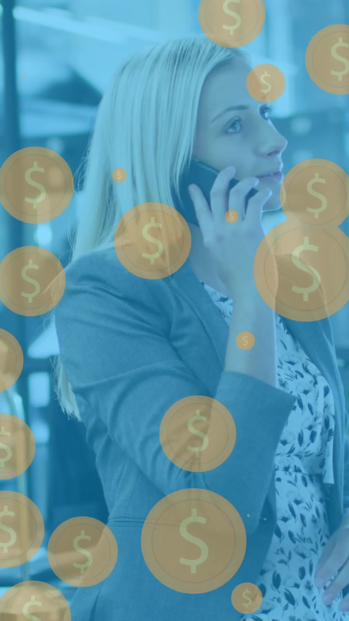 Animazione di elaborazione dati su diverse persone d'affari che parlano al telefono in ufficio.