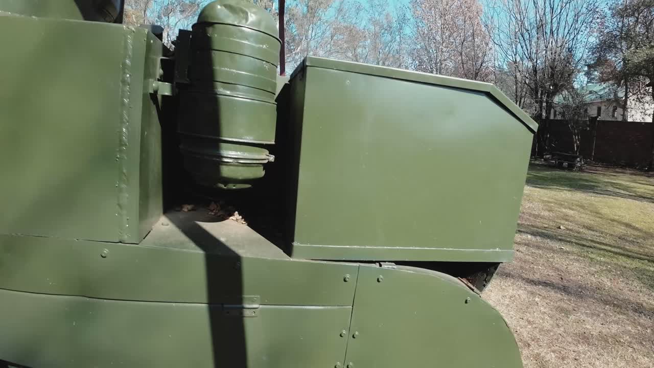 вторая мировая война танковые следы и ходить вокруг