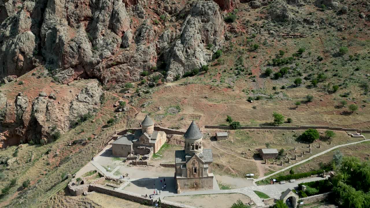 vídeo de drones de alta definición de 4k del hermoso monasterio de noravank, armenia