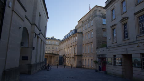 Classic-Architectural-Styles-Adorning-the-Streets-of-Bath,-Somerset,-England---Wide-Shot