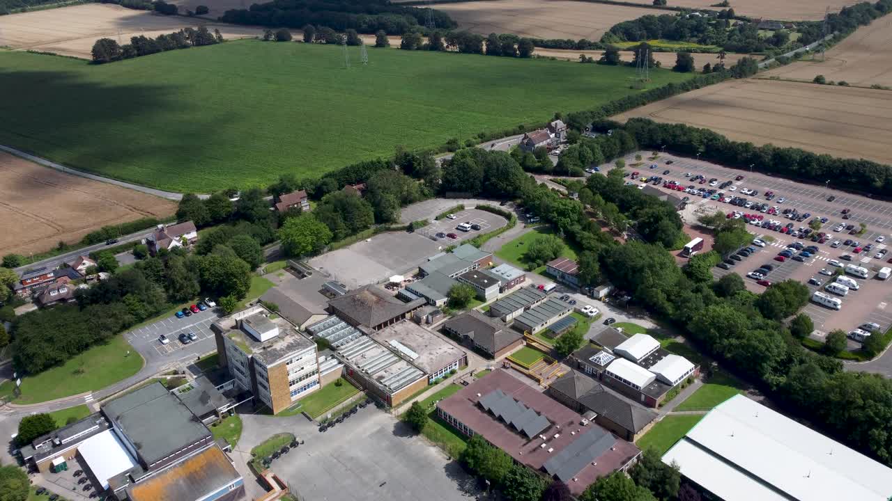 상공을 비행하는 4k 드론 영상