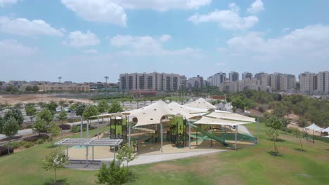 playgrounds rounds at netivot lake