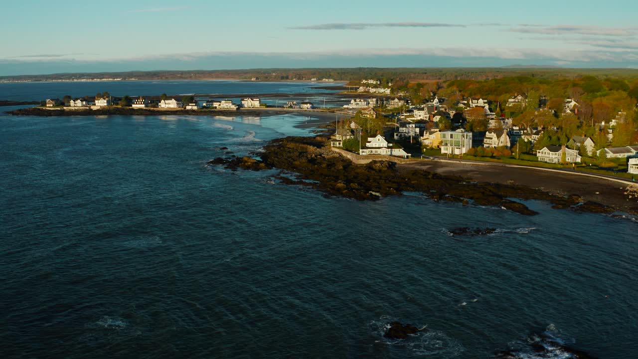 Exclusive homes along rocky shoreline in Maine