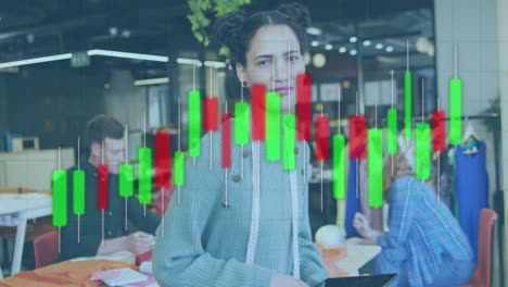 Animación-Del-Procesamiento-De-Datos-Sobre-Diversos-Empresarios-Que-Trabajan-En-La-Oficina