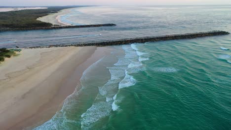 piękny wschód słońca, gold coast seawy, wyspa south stradbroke, queensland australia