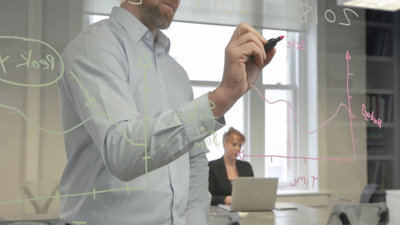 Business professionals working in a modern office&acirc;&euro;&uml;