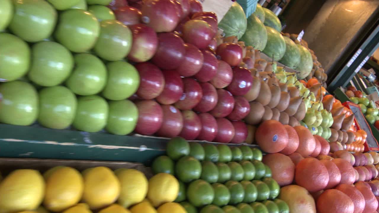 건강식품이 시장에 진열되어 있다