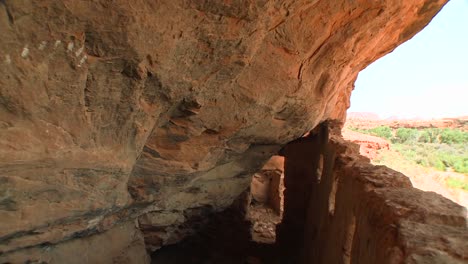 High-angle-view-of-an-ancient-Indian-dwelling-in-a-cliff-face-in-Utah