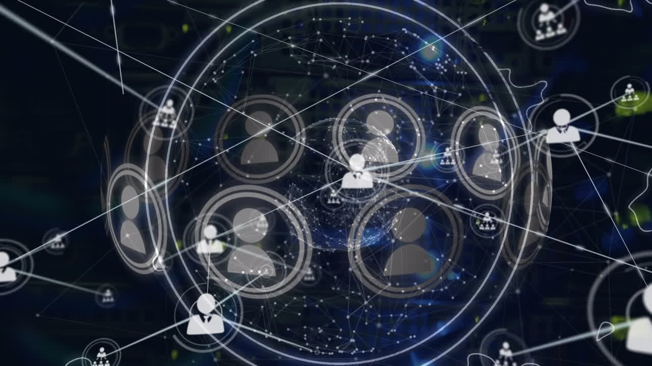 анимация сети соединений с иконками над обработкой данных на черном фоне