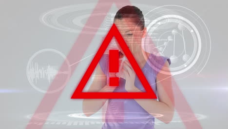 signo de advertencia de triángulo rojo sobre una mujer enferma en el fondo. propagación de covid-19