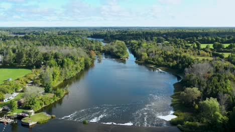 río rideau cerca de ottawa ontario canadá idílico sereno