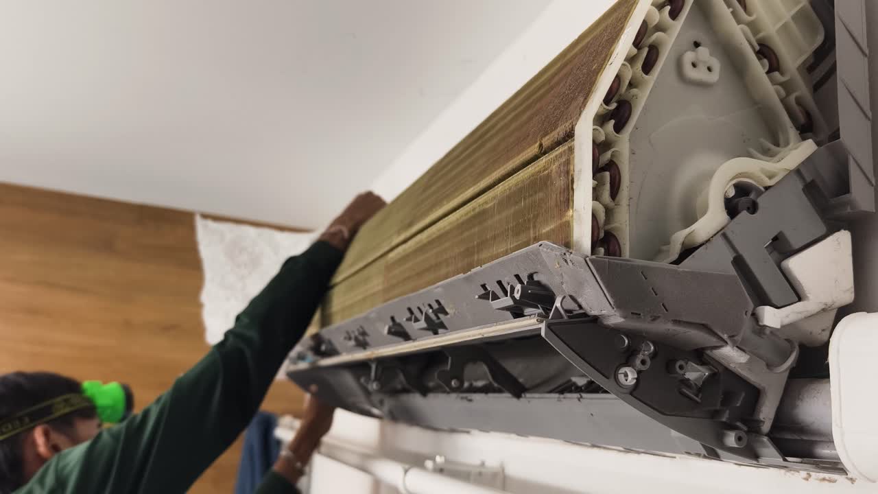 limpieza y mantenimiento de acondicionadores de aire