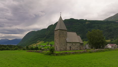 Iconic-Romanesque-ashlar-Hove-Church-in-Vikoyri,-Norway