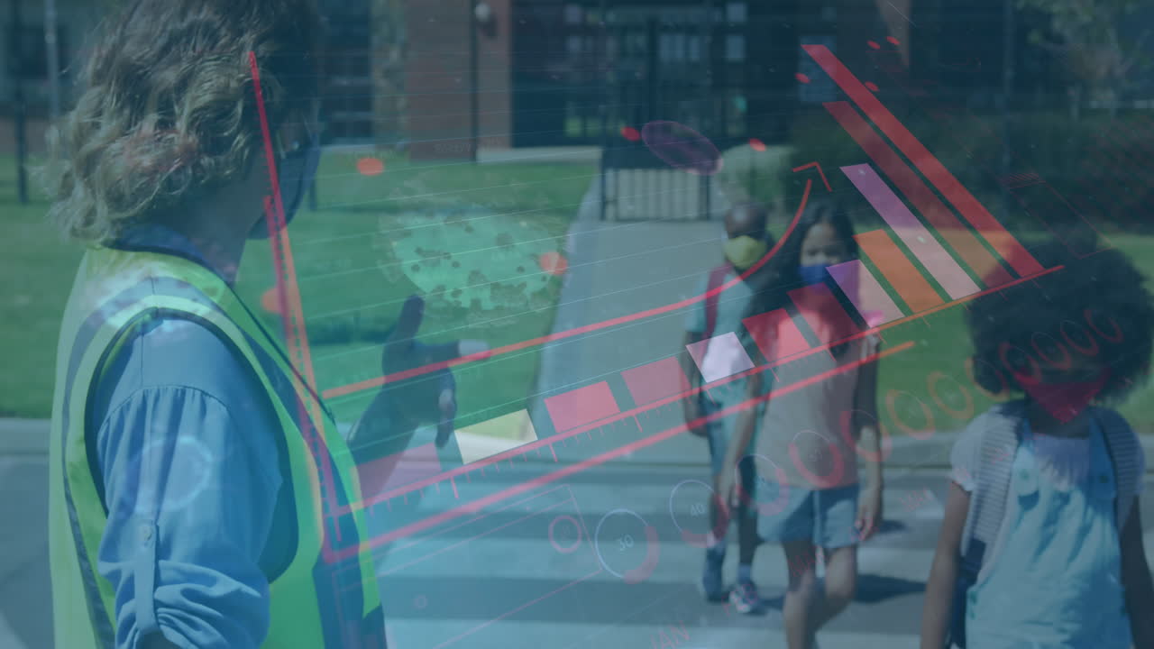 procesamiento de datos estadísticos de coronavirus contra una maestra que ayuda a los niños a cruzar la carretera