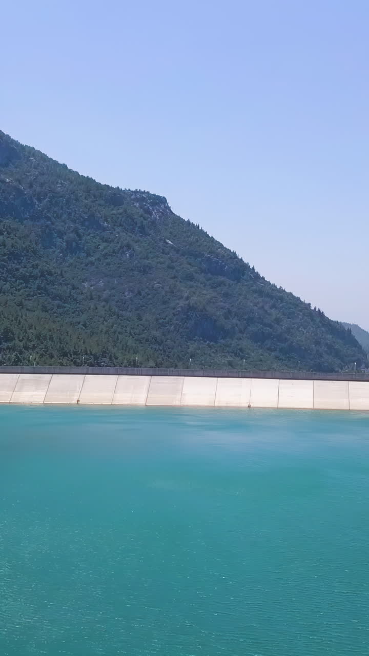 Mountain Lake Dam