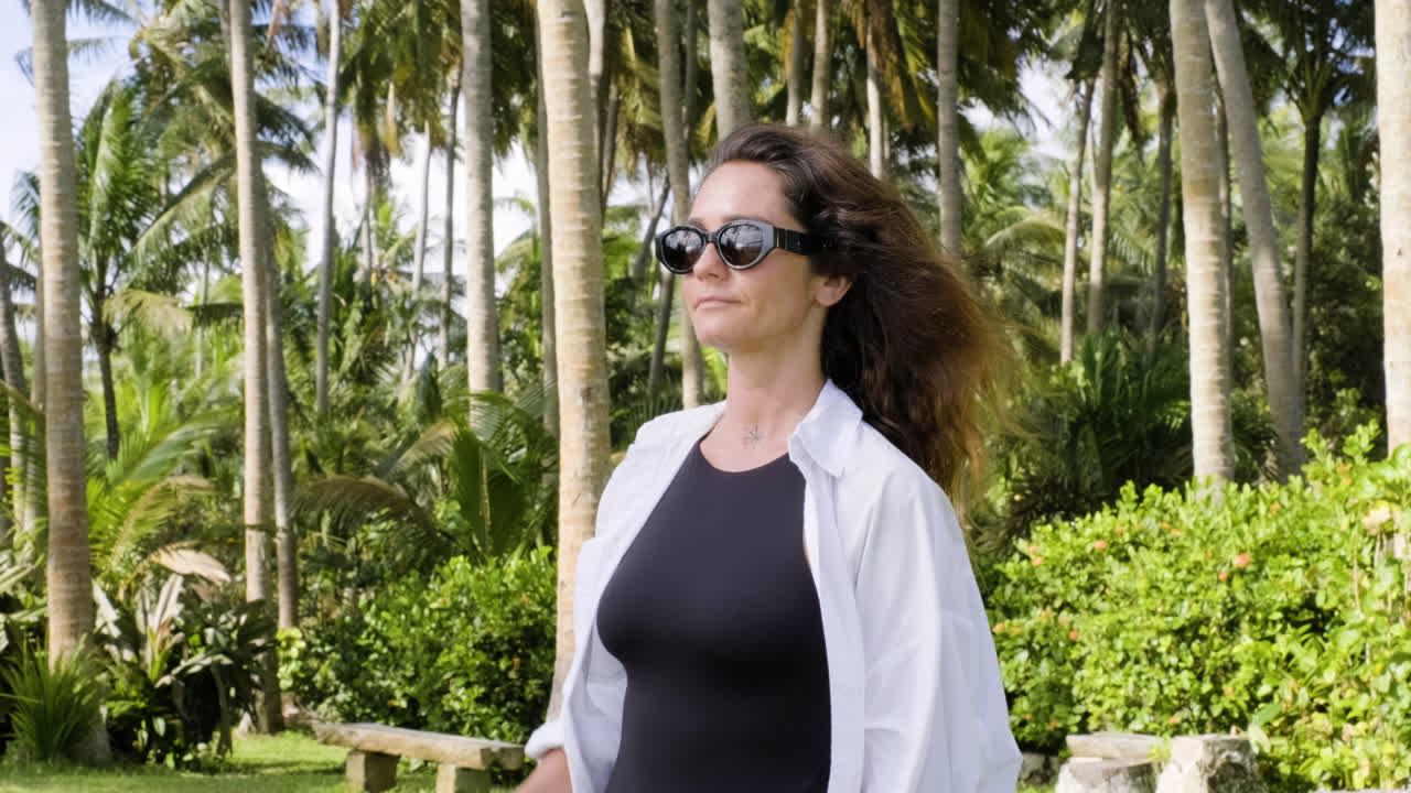 женщина в природе