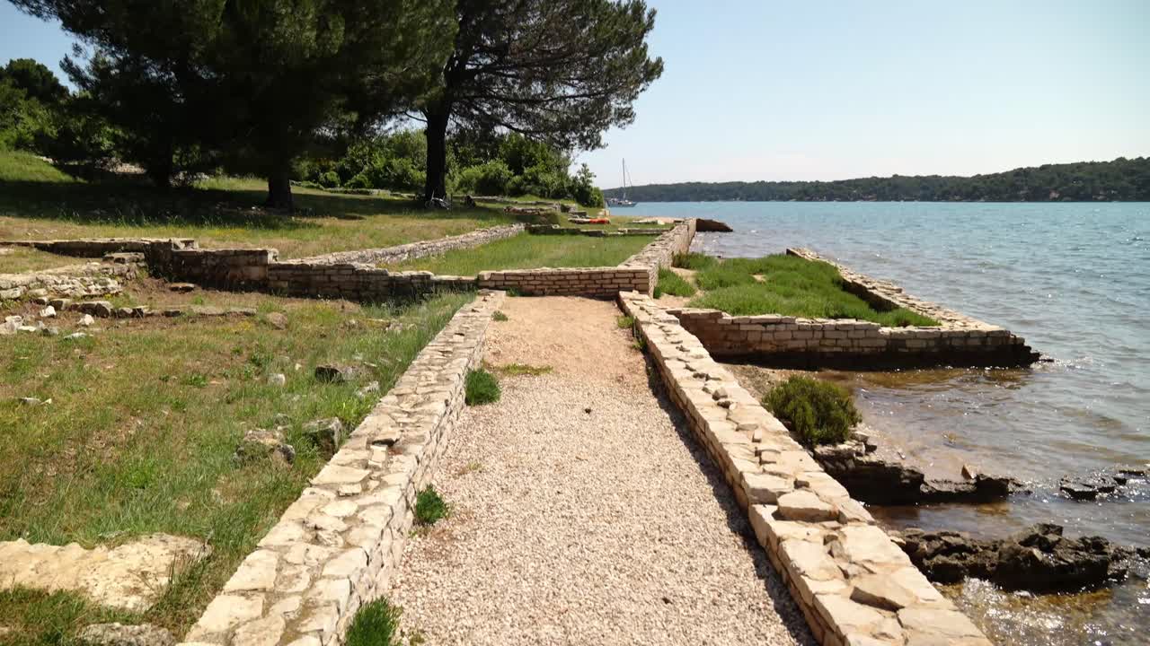Scoperta delle fondamenta di una villa romana sulla costa di Medulin