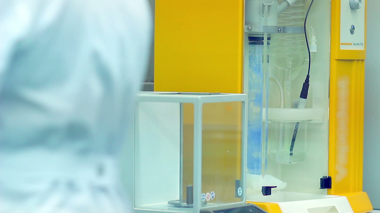 equipo de laboratorio, investigación de laboratorio, reacción química, análisis médico