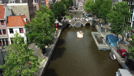 canal tour in amsterdam