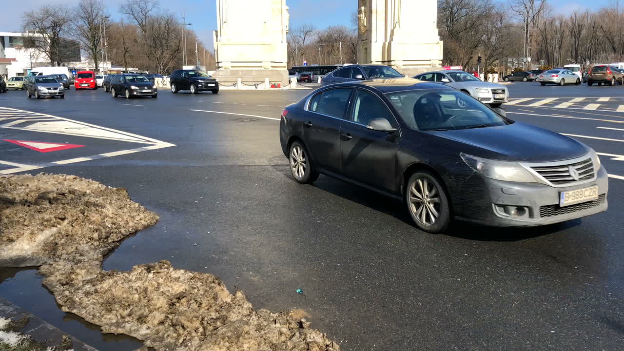 루마니아 부쿠레슈티에 있는 트라이엄프 아치