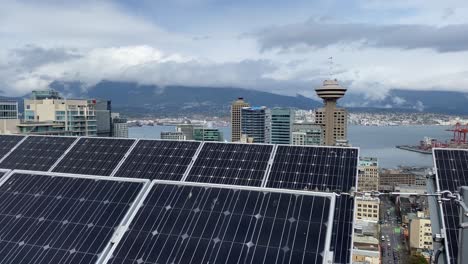 Azotea-Energía-Solar-Sistema-Fotovoltaico-Horizonte-Vancouver-Paisaje-Urbano-Céntrico-Canadá
