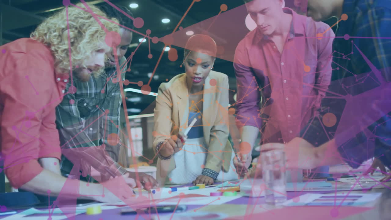 사무실에서 만나는 다양한 동료들에 대한 연결 네트워크의 활성화