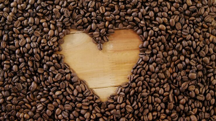 Kaffeebohnen in Herzform