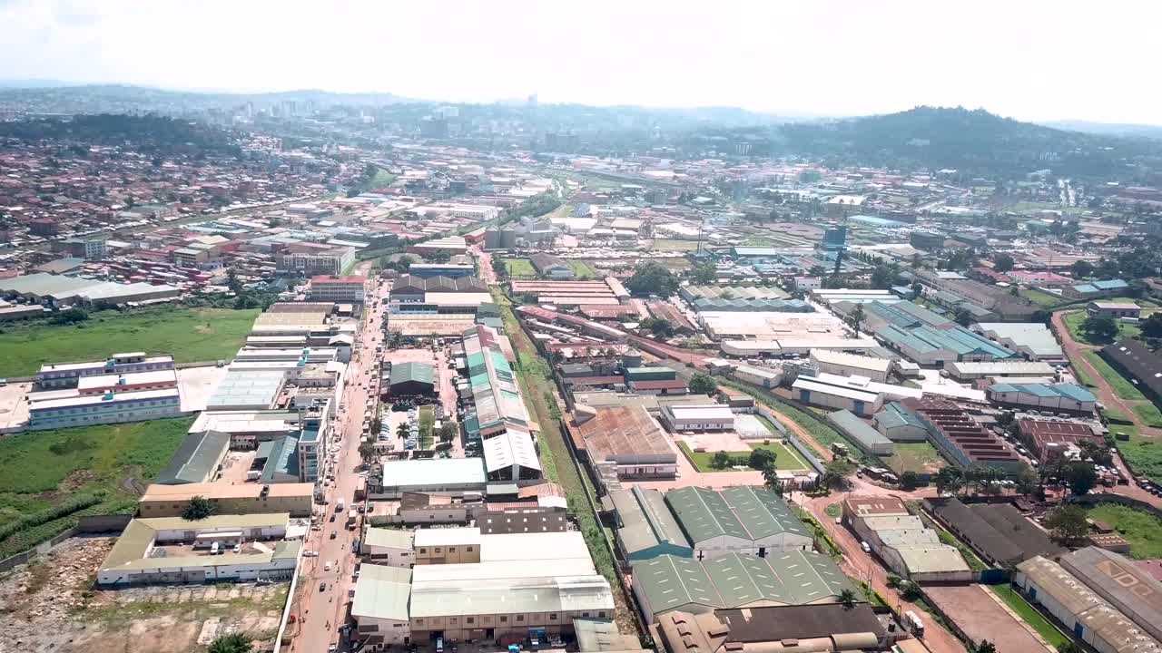 zona industrial de paso elevado de drones en la capital de uganda, ciudad de kampala