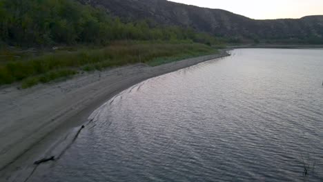 Luftaufnahme-Der-Küste-Von-Vail-Lake