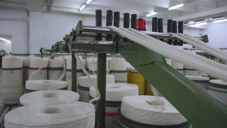máquinas y equipos en el taller