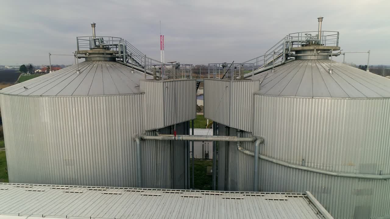 plantas de tratamiento de aguas residuales, separación de aguas residuais y otras instalaciones