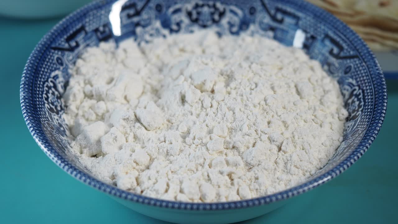 그에 넣은 밀가루