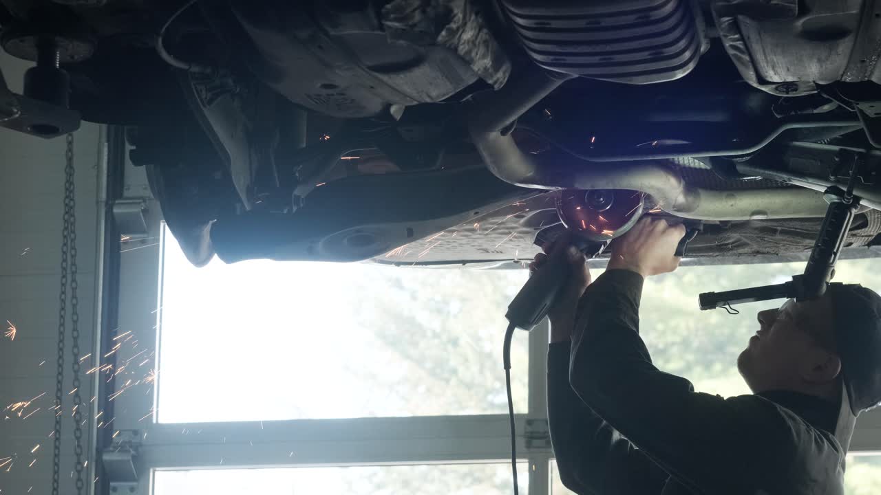 자동차 체어 수리 (메카닉에 의해 수리)