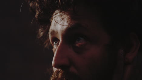 retrato en primer plano de un hombre
