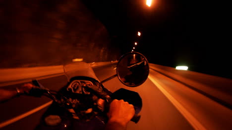 biker tunnel 02