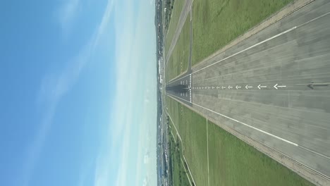 aterrizaje en tiempo real en una pista