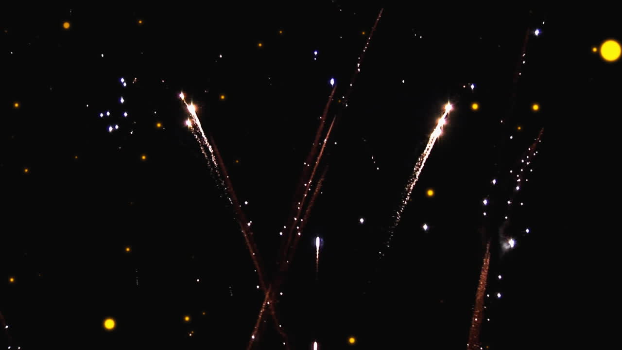 animación de fuegos artificiales sobre un fondo negro