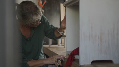 Woman-doing-DIY-at-home
