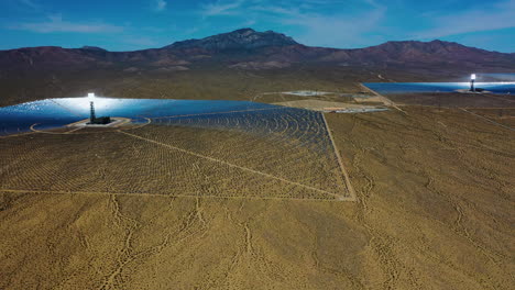 Aerial-view-of-Heliostat-Arrays-and-Solar-Energy-Towers-in-Crescent-Dunes,-Tonopah,-Nevada,-USA