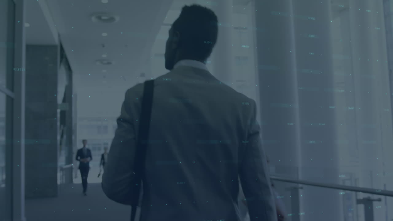 사무실에서 일하는 사업가들에 대한 금융 데이터 처리 활성화